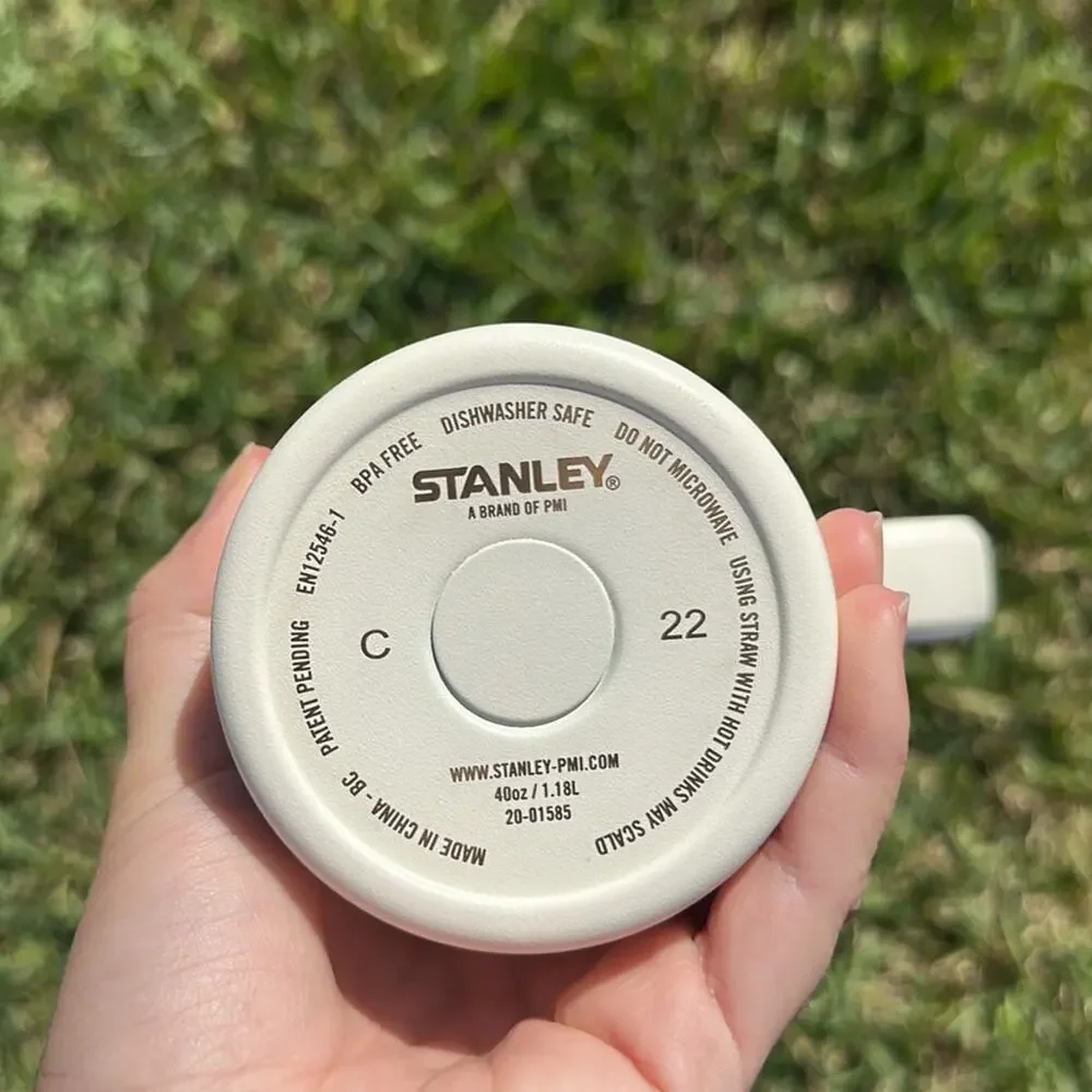 NWT Stanley X Magnolia Adventure Quencher 40oz Tumbler‎ Cream & Copper
